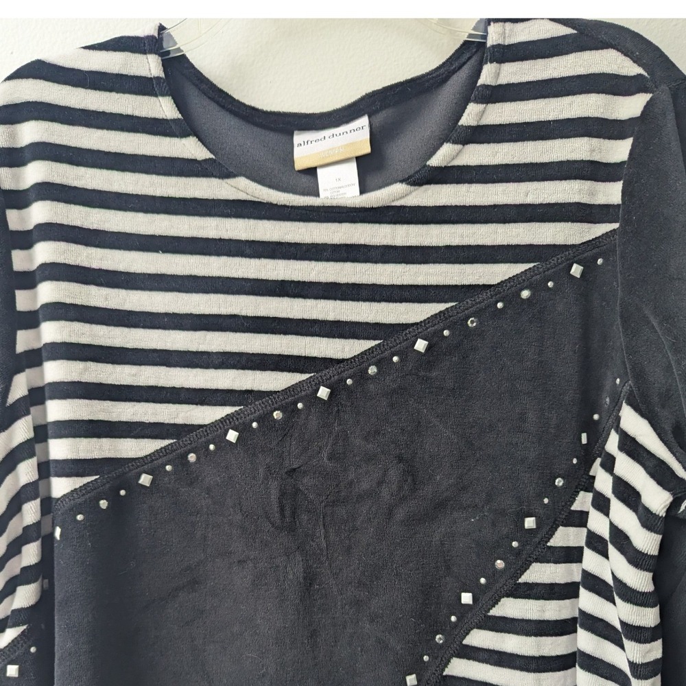 Velour Top Black White Striped Silver Studded 1X Winter Whimsigoth Cozy Soft - Picture 2 of 6